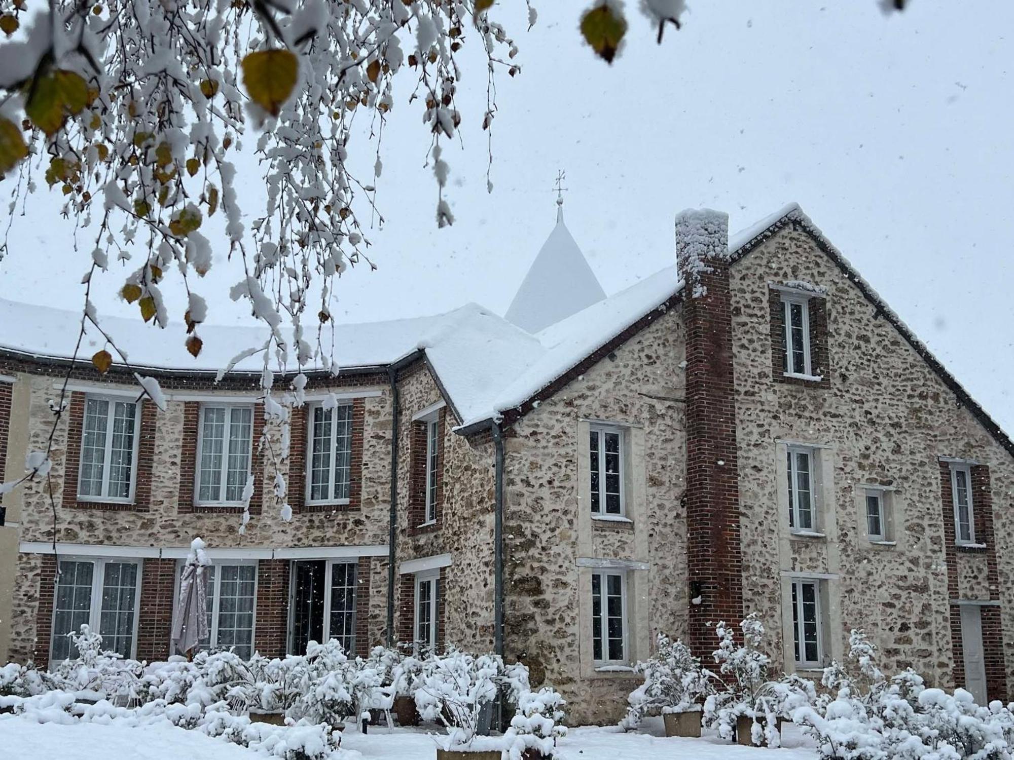 Le Petit Chateau Baye  Eksteriør bilde
